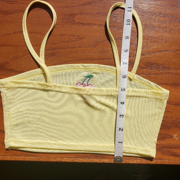 Soft Yellow Extreme Crop Top New, Never Worn - Picture 4 of 5